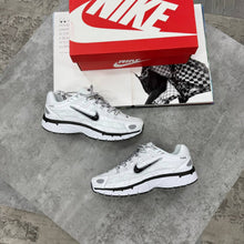 Load image into Gallery viewer, Shoes