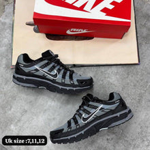 Load image into Gallery viewer, Shoes