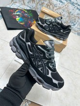 Load image into Gallery viewer, Shoes