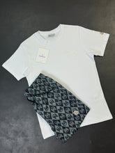 Load image into Gallery viewer, Tshirt