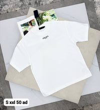 Load image into Gallery viewer, Tshirt