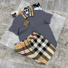 Load image into Gallery viewer, Tshirt