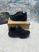 Load image into Gallery viewer, Shoes