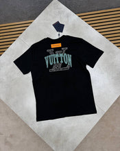 Load image into Gallery viewer, T-shirt