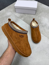 Load image into Gallery viewer, Slipper