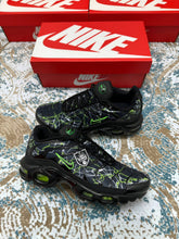 Load image into Gallery viewer, Shoes