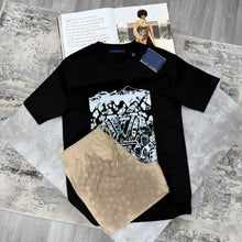 Load image into Gallery viewer, T-shirt