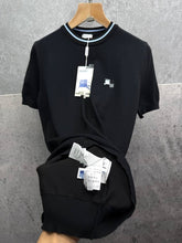 Load image into Gallery viewer, T-shirt