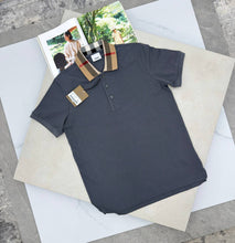 Load image into Gallery viewer, Tshirt