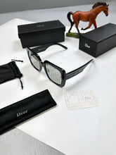 Load image into Gallery viewer, Sunglass