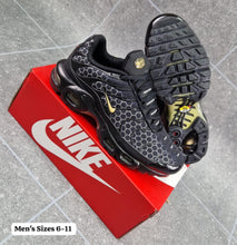 Load image into Gallery viewer, Shoes