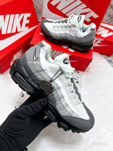Load image into Gallery viewer, Shoes