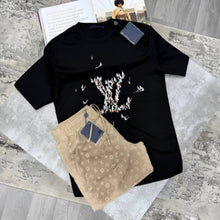 Load image into Gallery viewer, T-shirt
