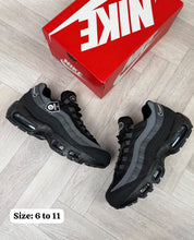 Load image into Gallery viewer, Shoes