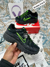 Load image into Gallery viewer, Shoes