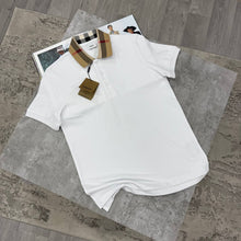 Load image into Gallery viewer, Tshirt