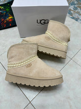 Load image into Gallery viewer, Shoes