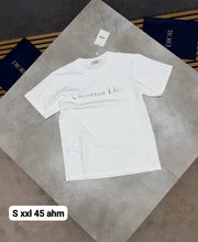 Load image into Gallery viewer, T-shirt