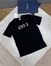 Load image into Gallery viewer, T-shirt