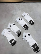 Load image into Gallery viewer, Socks