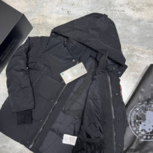 Load image into Gallery viewer, Jacket