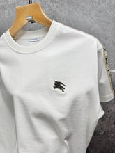 Load image into Gallery viewer, T-shirt