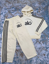 Load image into Gallery viewer, Tracksuit