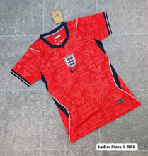 Load image into Gallery viewer, Tshirt