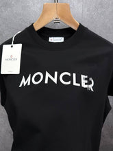 Load image into Gallery viewer, T-shirt