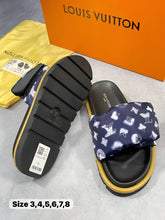 Load image into Gallery viewer, Slipper