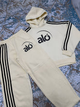 Load image into Gallery viewer, Tracksuit