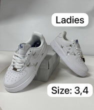 Load image into Gallery viewer, Shoes