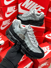 Load image into Gallery viewer, Shoes