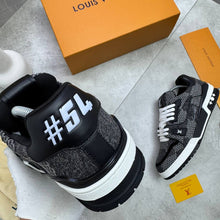 Load image into Gallery viewer, Shoes