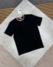 Load image into Gallery viewer, T-shirt
