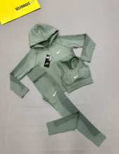 Load image into Gallery viewer, Tracksuit women