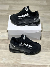 Load image into Gallery viewer, Shoes boy