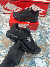 Load image into Gallery viewer, Shoes men