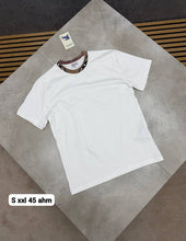 Load image into Gallery viewer, T-shirt