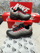 Load image into Gallery viewer, Shoes
