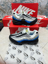 Load image into Gallery viewer, Shoes