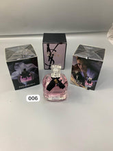 Load image into Gallery viewer, Perfume