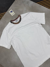 Load image into Gallery viewer, T-shirt