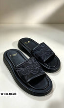 Load image into Gallery viewer, Slipper