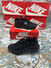 Load image into Gallery viewer, Shoes men