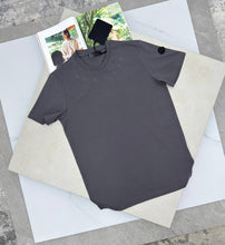 Load image into Gallery viewer, Tshirt