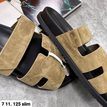 Load image into Gallery viewer, Slipper