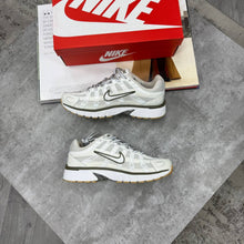 Load image into Gallery viewer, Shoes