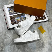 Load image into Gallery viewer, Shoes