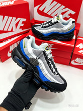 Load image into Gallery viewer, Shoes